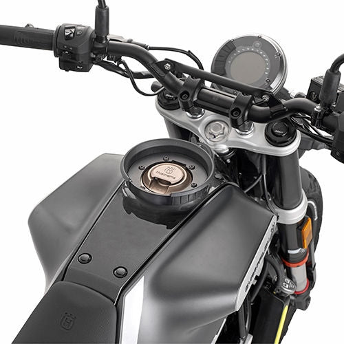 Givi / ジビ タンクロック用スペシフィックフランジED bags | BF57