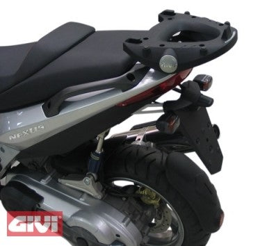 Givi / ジビ トップキャリアプレート Monolock モノロックケース用 | E682M