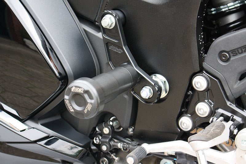 GSGモトテクニック クラッシュパッドセット ホールディングプレート アルミ Suzuki GSX 1300 R Hayabusa (2021 -) | 1154440-S62