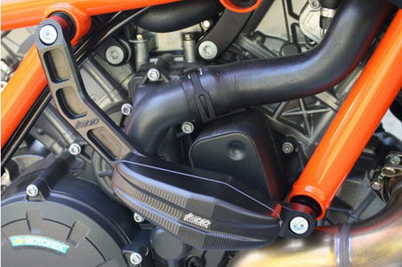 GSGモトテクニック クラッシュパッドセット Streetline アタッチメント ブラックアノダイズド KTM 1290 Super Duke R (2020 -) | 1505040-KM13-SH