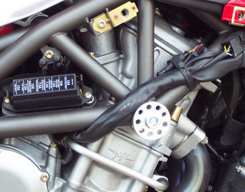 GSGモトテクニック クラッシュパッドセット MV-Agusta F4 750 (- 2009) | 30493-M1