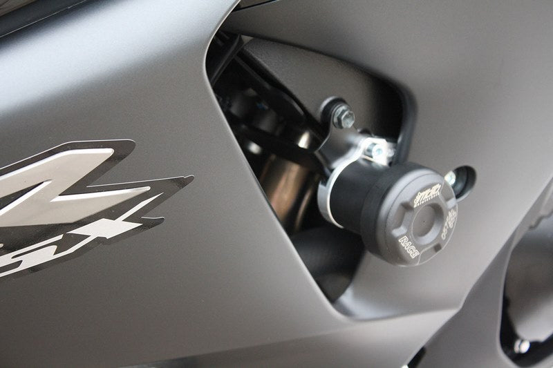 GSGモトテクニック クラッシュパッドセット マウンティングプレート ブラックアノダイズド Suzuki GSX-R 1000 (2012-2016) | 55440-S47-SH