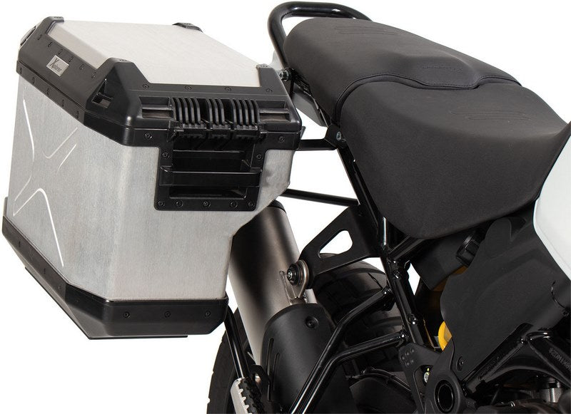 Hepco & Becker サイドキャリアカットアウトブラック インクスプローラーシルバーサイドボックス Ducati DesertX Rally (2024-) | 6517659 00 01-00-40
