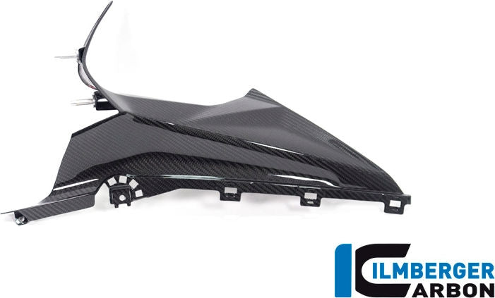 左側バッジホルダー