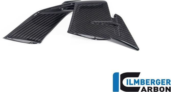 左側ウイングレットフェアリング