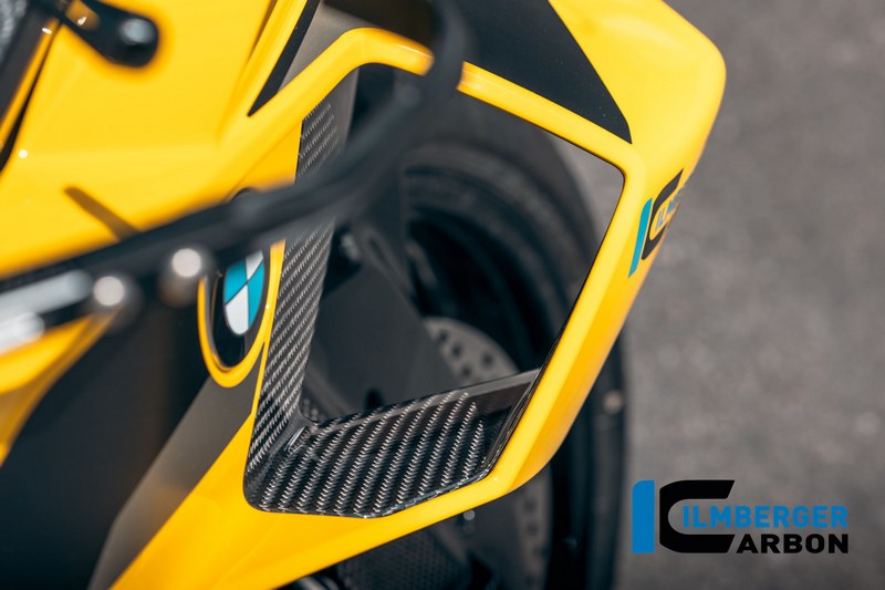 インナーウイング右カーボングロス