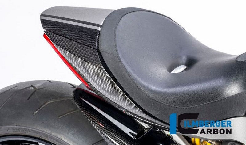 ILMBERGER / イルムバーガーカーボンパーツ シート右側 グロス Ducati XDiavel '16 | SIR.024.XD16G.K