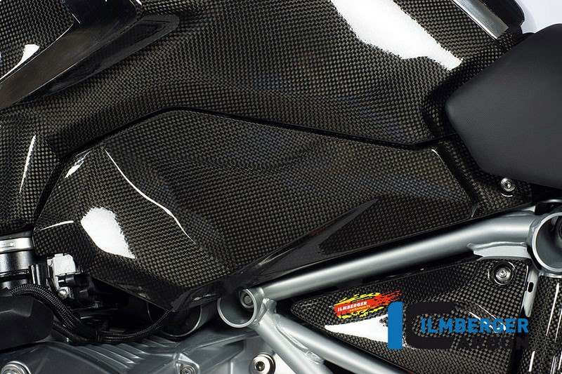ILMBERGER / イルムバーガーカーボンパーツ インジェクションカバー 左側 | TUL.011.GS12L.K