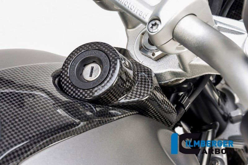 ILMBERGER / イルムバーガーカーボンパーツ イグニションロックカバー - BMW R NINE T Scrambler | ZSA.015.SCR16.K