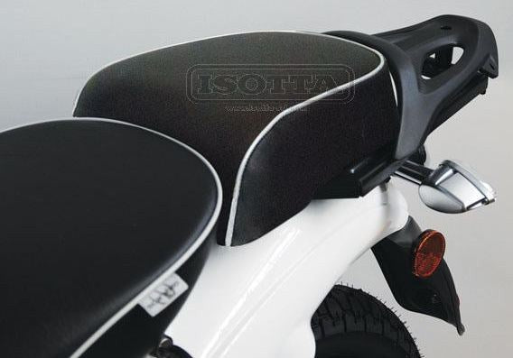 Isotta / イソッタ キット: リアサドル + ストラップ SCARABEO 50 2-4 STROKE 2014> | se7049