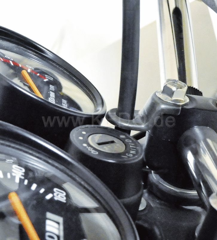 Kedo Guide for ventilation pipe Fuel tank OEM Reference # 1T2-23389-00. Matching pants see item 30313 | 10220