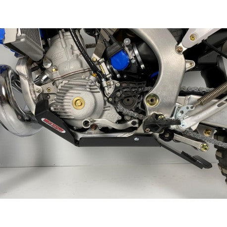 統合型8mm搭載エクストリームスキッドプレート