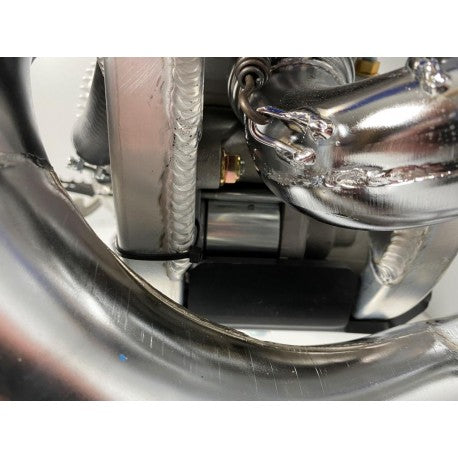 統合型8mm搭載エクストリームスキッドプレート