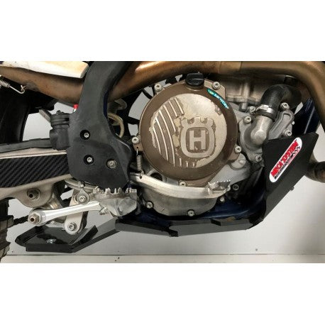 極厚8mmHDPE靴(タイロッド保護一体型)