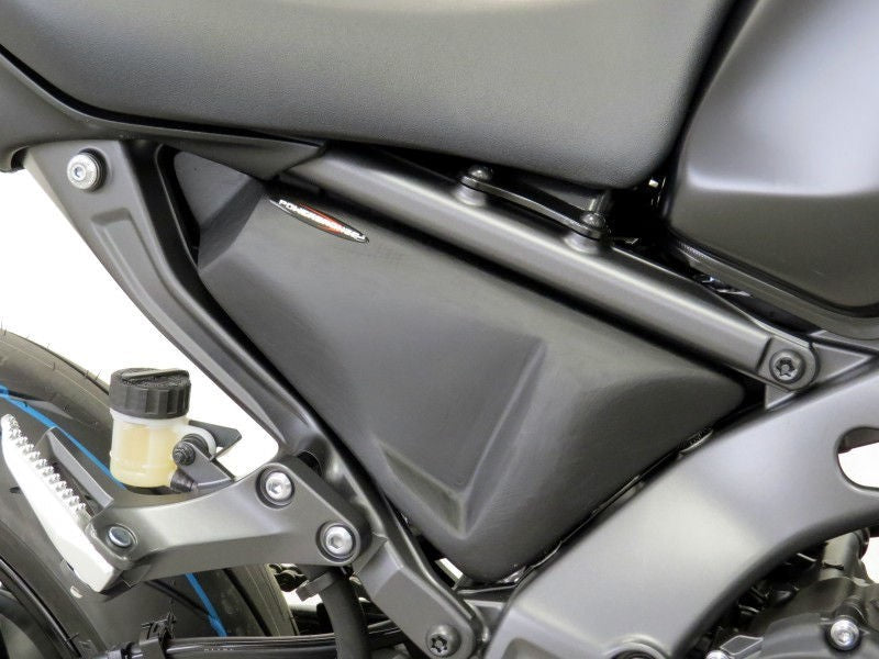 Powerbronze サイドパネル YAMAHA MT-09 21/マットブラック | 307-Y102-070