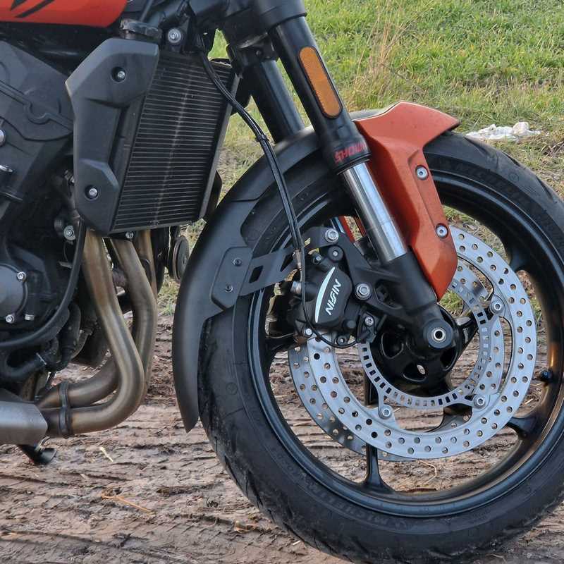 Pyramid / ピラミッド エクステンダフェンダー EXTRA マットブラック | Triumph トライデント 660 2021- | 056575