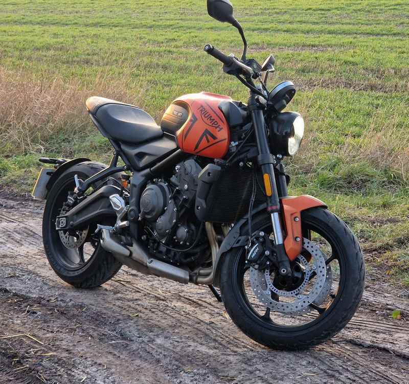 Pyramid / ピラミッド エクステンダフェンダー EXTRA マットブラック | Triumph トライデント 660 2021- | 056575