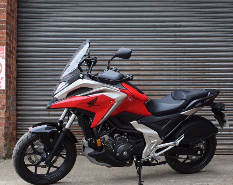 Pyramid / ピラミッド フルリアハガー マットブラック | Honda NC 700 S 2012- | 071150M