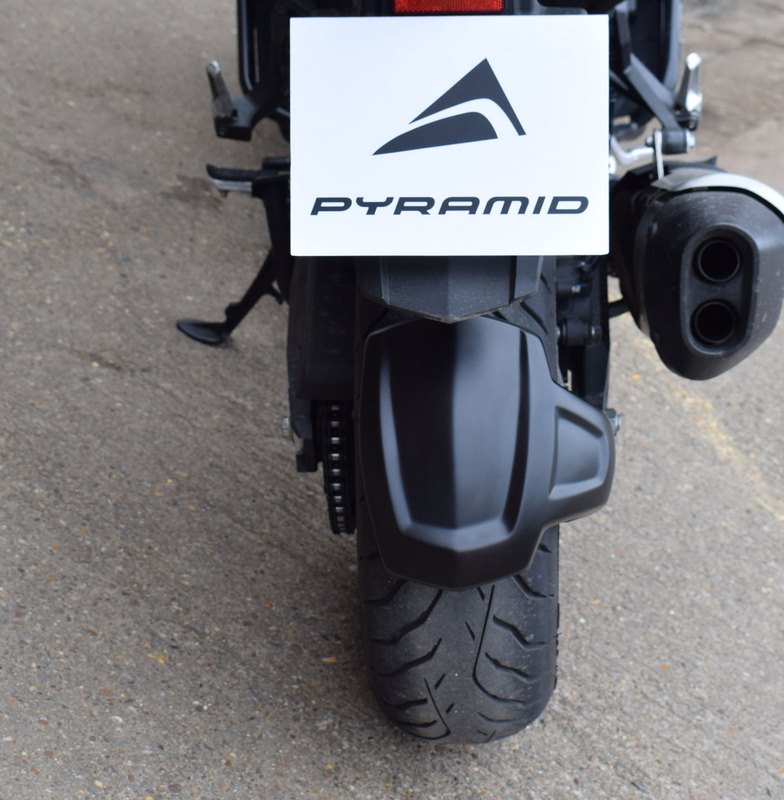 Pyramid / ピラミッド スプレーガード グロスブラック | Honda NT 1100 2022- | 085190B