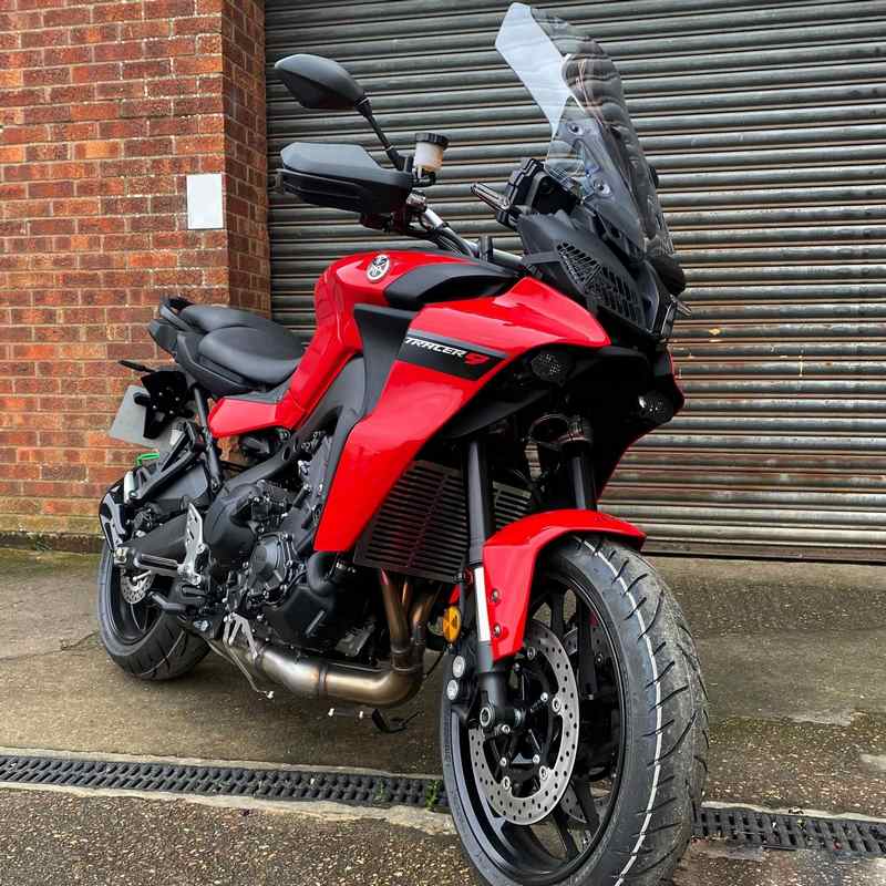 Pyramid Upper Headlight Guards | Matte Black | Yamaha Tracer 9 2021> | 09250M