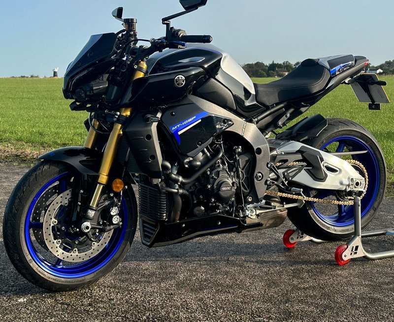 Pyramid / ピラミッド シートカウル SPカラー | Yamaha MT-10 SP 2022- | 12414K