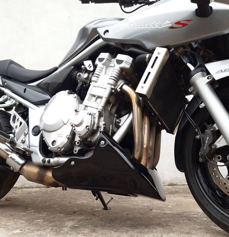 Pyramid / ピラミッド ベリーパン (water-cooled model only) グロスブラック | Suzuki GSF 650 Bandit 2007>2014 | 207035B