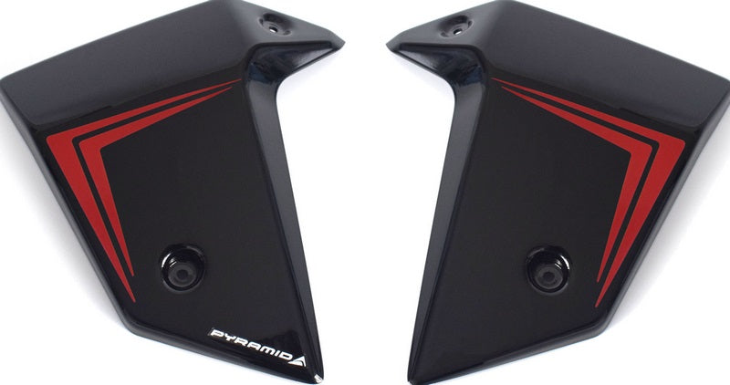 Pyramid / ピラミッド ラジエーター・チーク グラファイトブラック | Honda CB 750 Hornet (ホーネット) 2022>2024 | 21055E