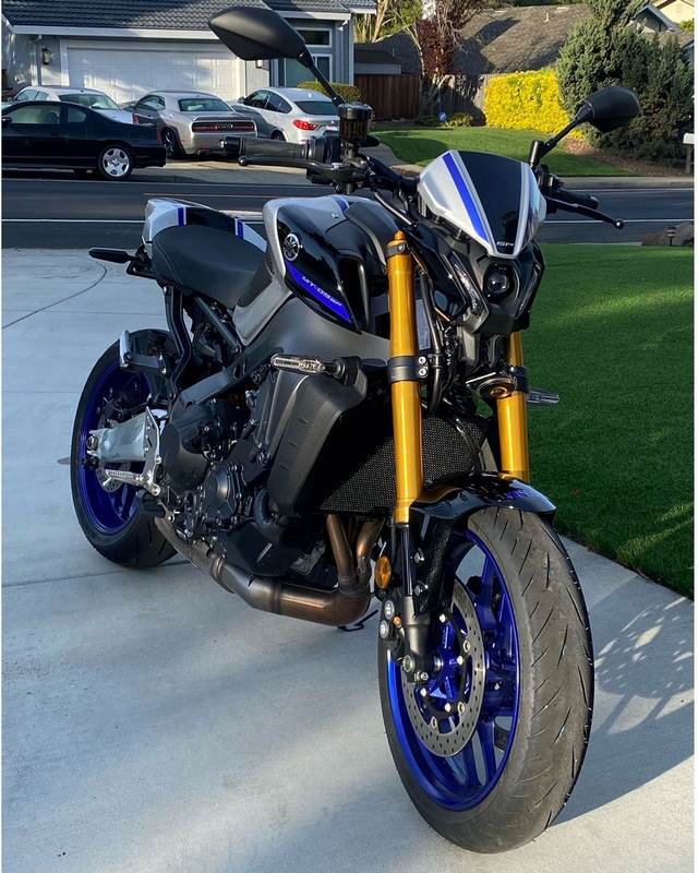 Pyramid Fly Screen | SP Colours | Yamaha MT-09 2022> | 22160K