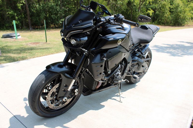 Pyramid / ピラミッド フライスクリーン テックブラック Colours | Yamaha MT-10 2022- | 22215F