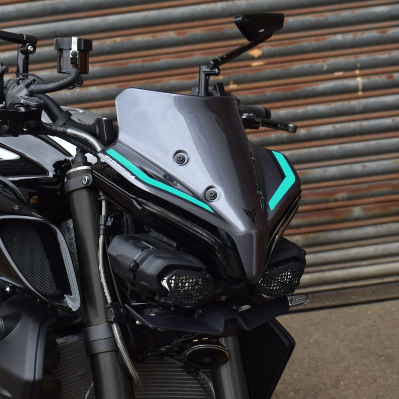 Pyramid / ピラミッド フライスクリーン ミッドナイトシアン | Yamaha MT-10 2024- | 22215PG