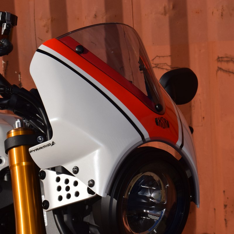 Pyramid / ピラミッド フライスクリーン レジェンドレッド | Yamaha XSR 900 2024- | 22286WR
