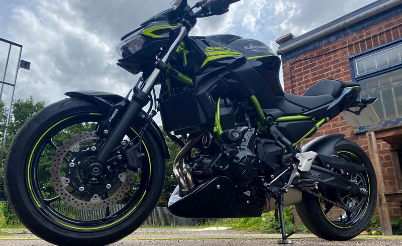 Pyramid / ピラミッド ベリーパン マットブラック | Kawasaki Z 650 2017- | 23000M