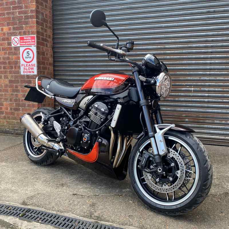 Pyramid / ピラミッド ベリーパン マットブラック | Kawasaki Z 900 RS 2019- | 23905M