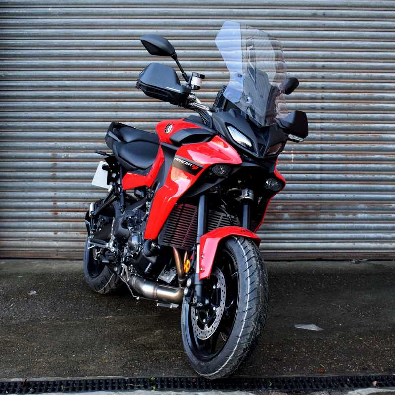 Pyramid Handguard Extensions | Matte Black | Yamaha Tracer 9 2021> | 30202M