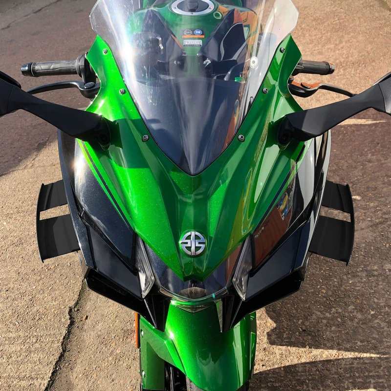 Pyramid GP Wings | Matte Black | Kawasaki Ninja H2 SX 2018> | 33000M