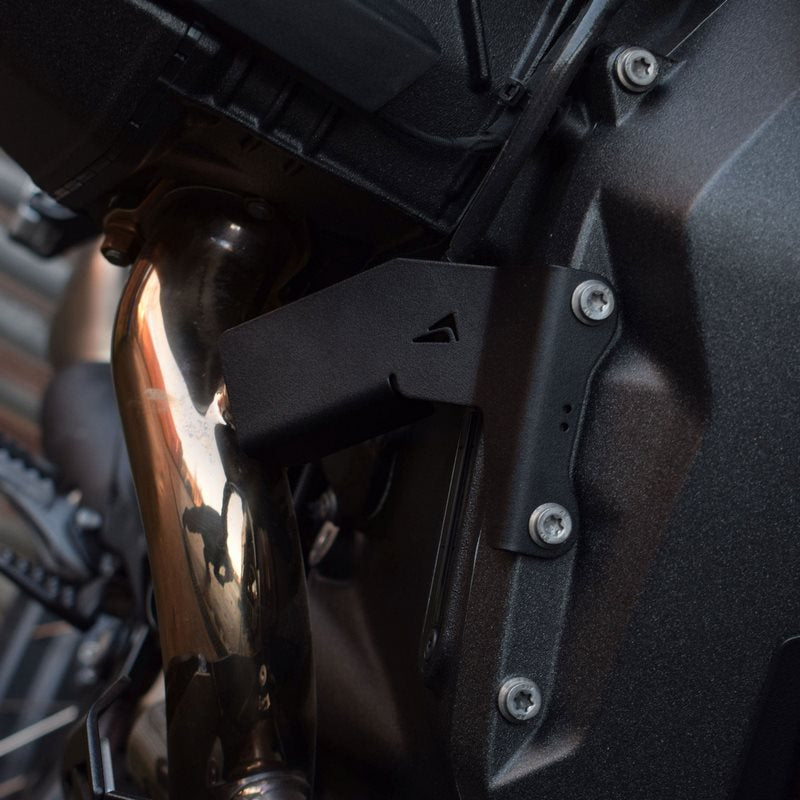 Pyramid / ピラミッド O2センサーカバー マットブラック | BMW R 1300 GS 2023>2025 | 34970M
