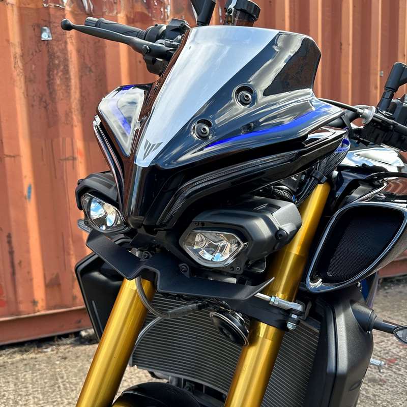 Pyramid / ピラミッド フロンタルウイング マットブラック | Yamaha MT-10 2022- | 38288M