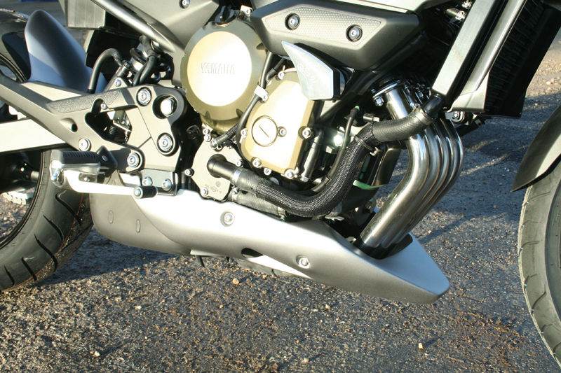 S2-Concept / S2コンセプト ベリーパン Yamaha XJ6 N/S ブラック | Y603