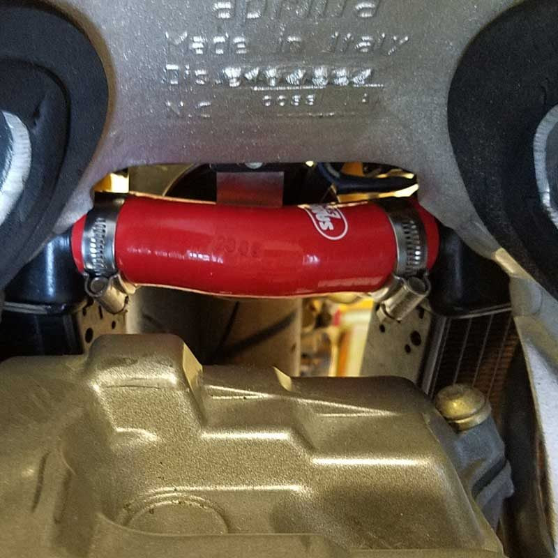 Samco Sport / サムコスポーツ シリコンラジエータークーラントホースキット Aprilia RSV 1000 Mille 1998 - 2003 8 ピース | APR-1