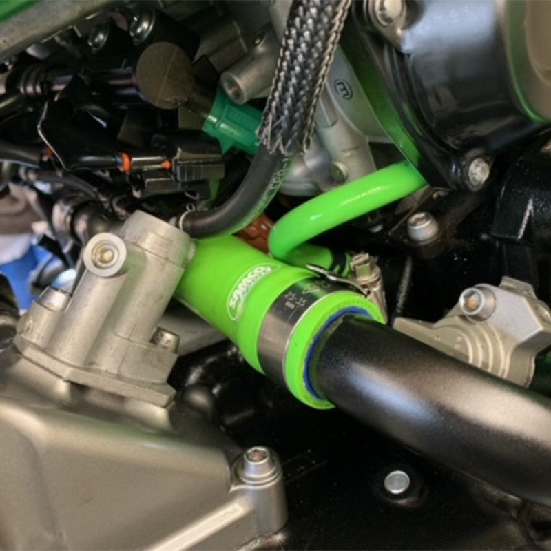 Samco Sport / サムコスポーツ シリコンラジエータークーラントホースキット Kawasaki ZH2 2022 - 2024 10 ピース | KAW-102