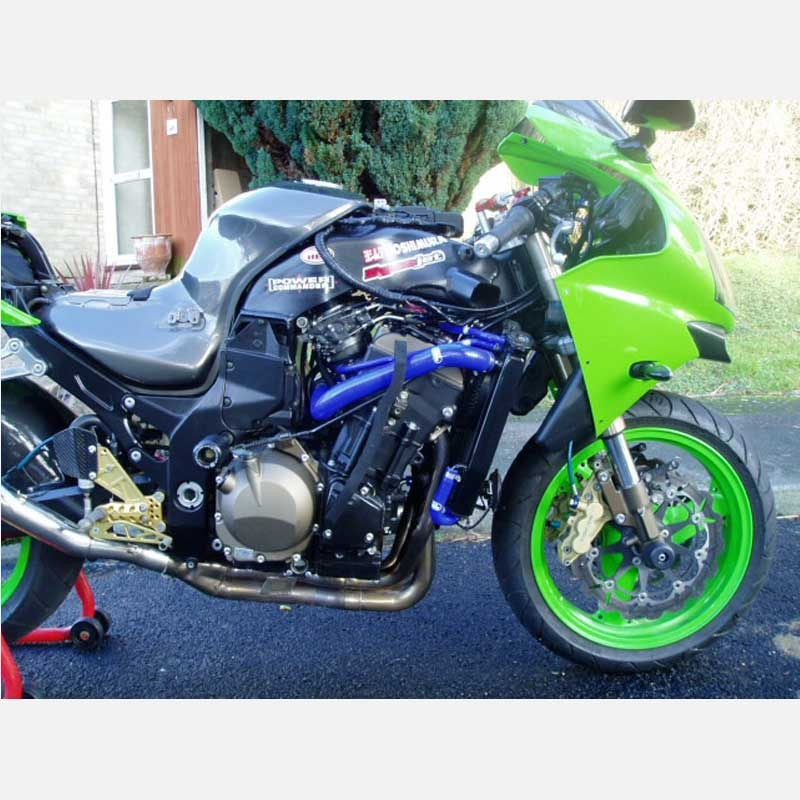 サムコスポーツ / Samco Sport Kawasaki ZX 12R (A1 / A2 / B1 / B2 / B4) 2000 - 2006 9 ピース シリコンラジエーター クーラントホースキット | KAW-6-BU