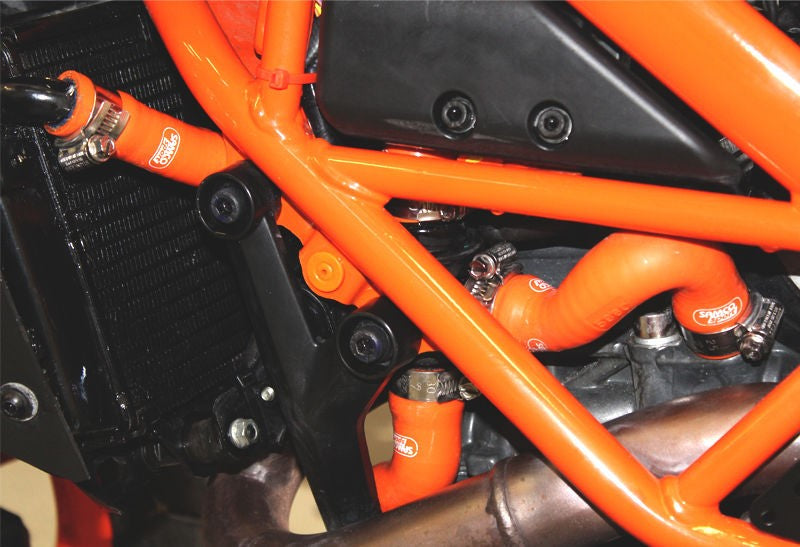 サムコスポーツ / Samco Sport KTM 250 Duke 2017 - 2020 4 ピース シリコンラジエーター クーラントホースキット | KTM-109-OR