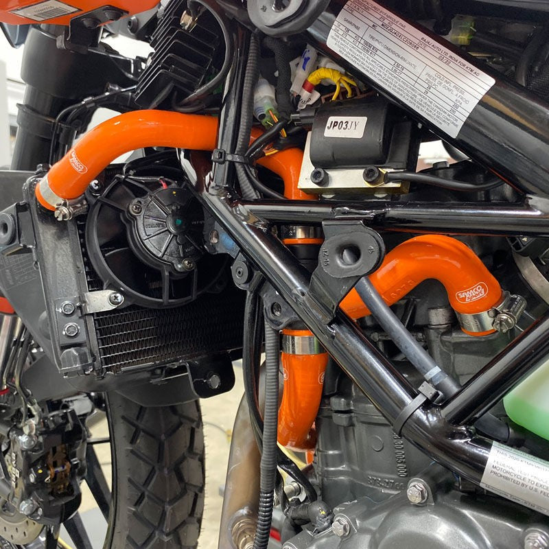 サムコスポーツ / Samco Sport KTM 390 アドベンチャー 2020 - 2021 4 ピース シリコンラジエーター クーラントホースキット | KTM-124-OR