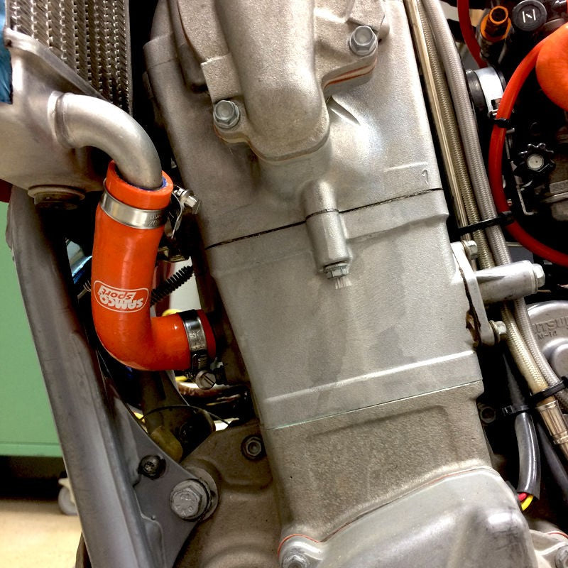 サムコスポーツ / Samco Sport KTM 400 EXC 2000 - 2002 6 ピース シリコンラジエーター クーラントホースキット | KTM-28-OR