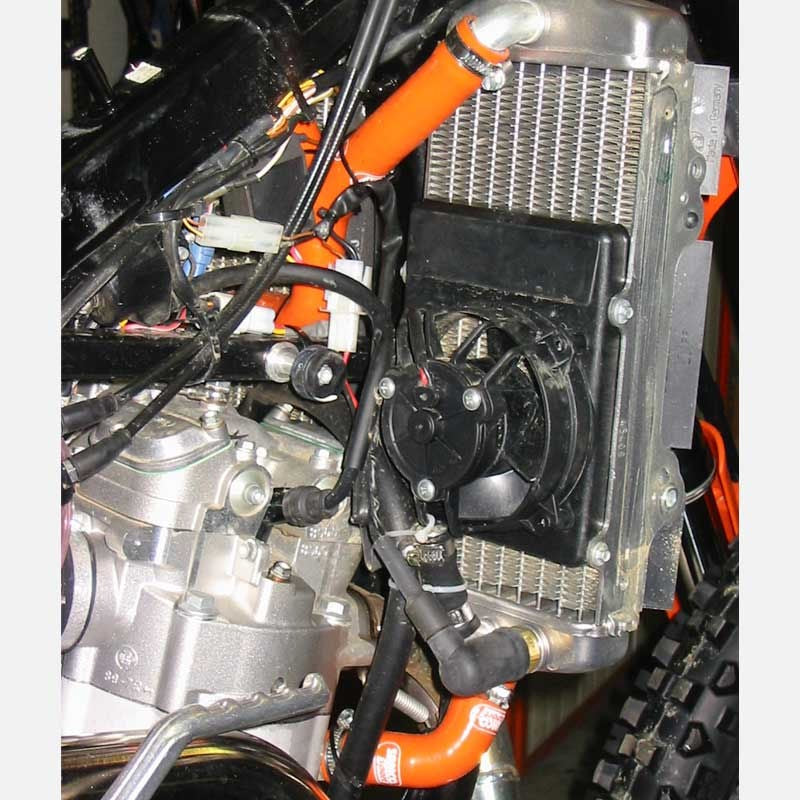 サムコスポーツ / Samco Sport KTM 450 SX 2001 - 2006 3 ピース シリコンラジエーター クーラントホースキット | KTM-4-OR