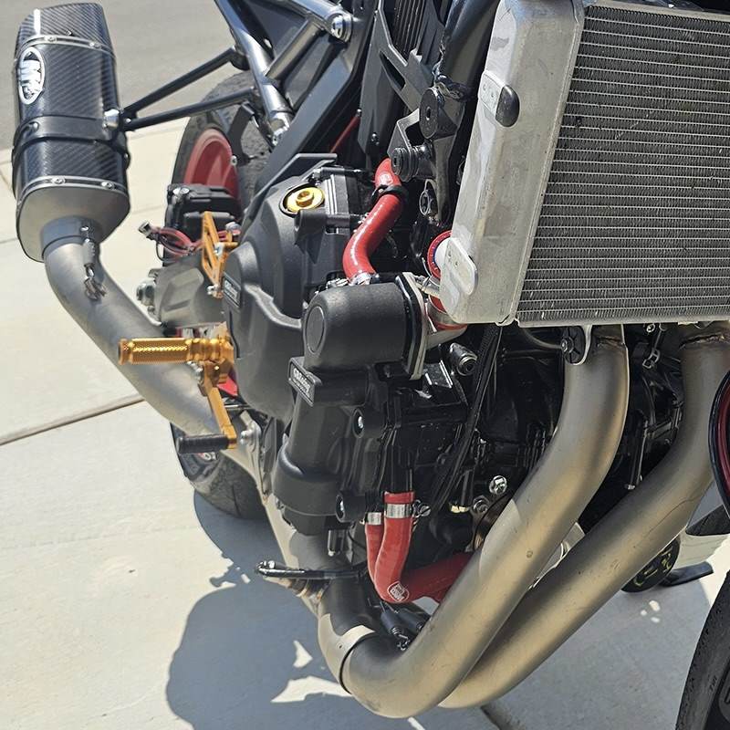 Samco Sport / サムコスポーツ シリコンラジエータークーラントホースキット Suzuki GSX-8R 2023 - 2025 8 ピース | SUZ-73