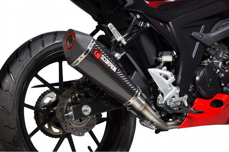 Scorpion / スコーピオンエキゾースト Serket テーパーフルシステム カーボンファイバースリーブ Suzuki GSX-S 125 2017 - 2018 | RSI124CEO
