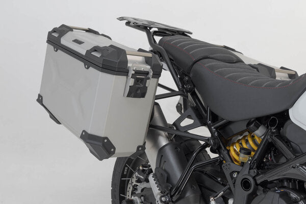 SW MOTECH / SWモテック アドベンチャーセットラゲッジ US Model. シルバー Ducati DesertX (22-). | ADV.22.995.75100/S