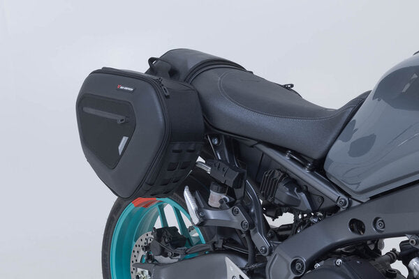 SW MOTECH / SWモテック PRO BLAZE サドルバッグセット ブラック Yamaha MT09/MT09 SP (20-). | BC.HTA.06.740.37100