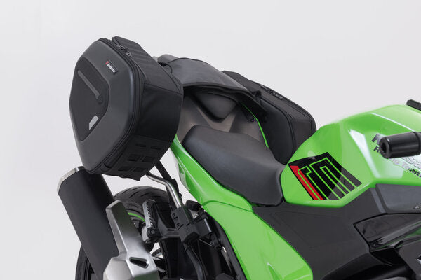 SW MOTECH / SWモテック PRO BLAZE H サドルバッグセット ブラック Kawasaki Ninja 500 SE Z500 (23-). | BC.HTA.08.740.36900